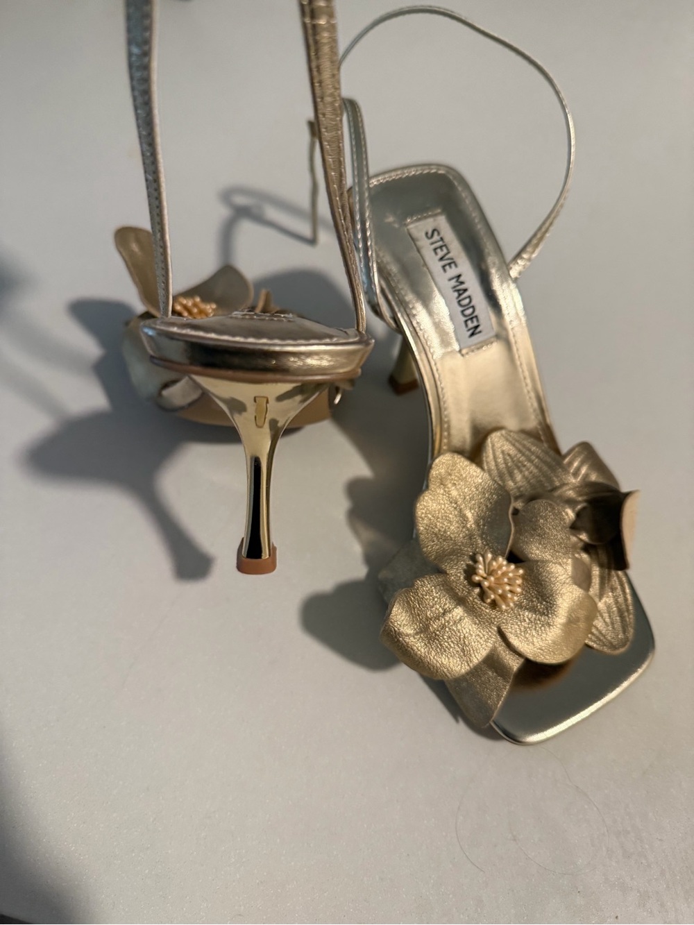 Steve Madden Metallic Gold Floral Slingback Sandals
